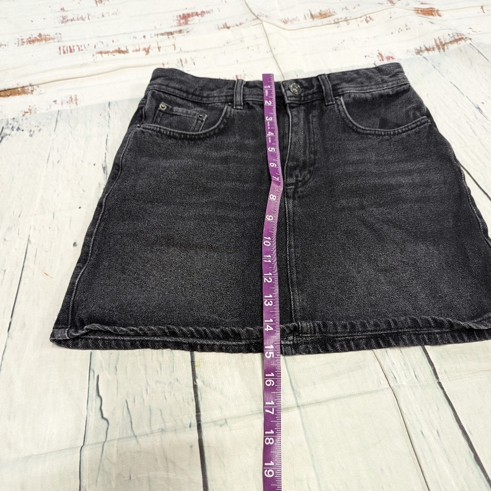 BDG black denim mini skirt - Picture 2 of 5